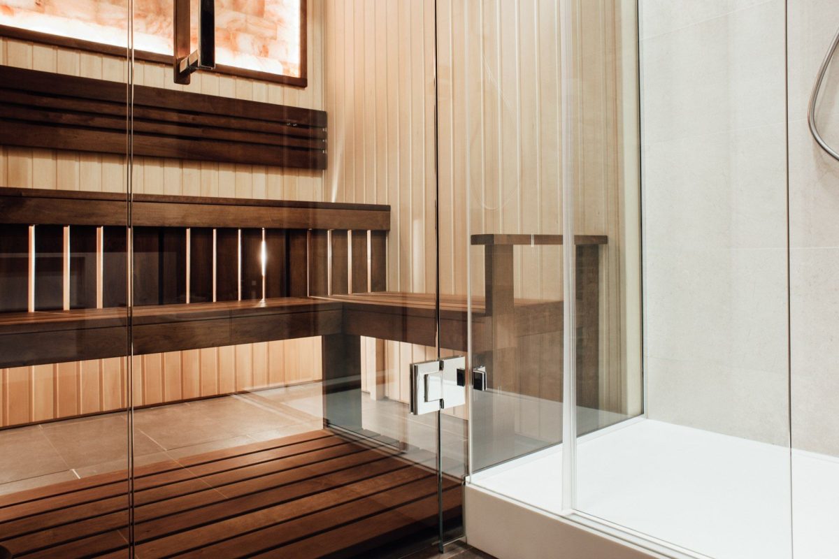 Remontoitu sauna ja kylpyhuone